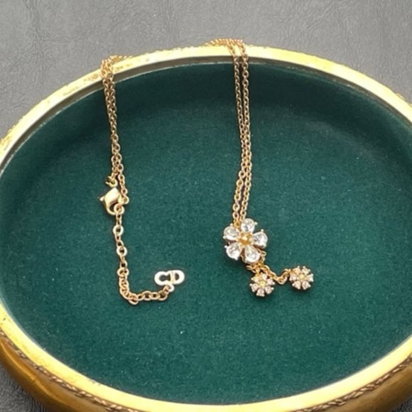 Vintage Rare find Christian Dior necklace w/Clear Rhinestones flowers - Picture 1 of 11
